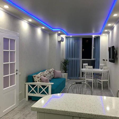 Luxe Apartment On Drahomanova Kyiv Exterior foto